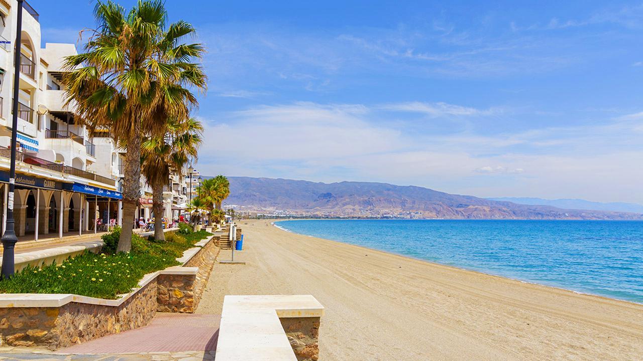 Expoholidays - Apartamentos En Primera Linea Агвадульсе Экстерьер фото